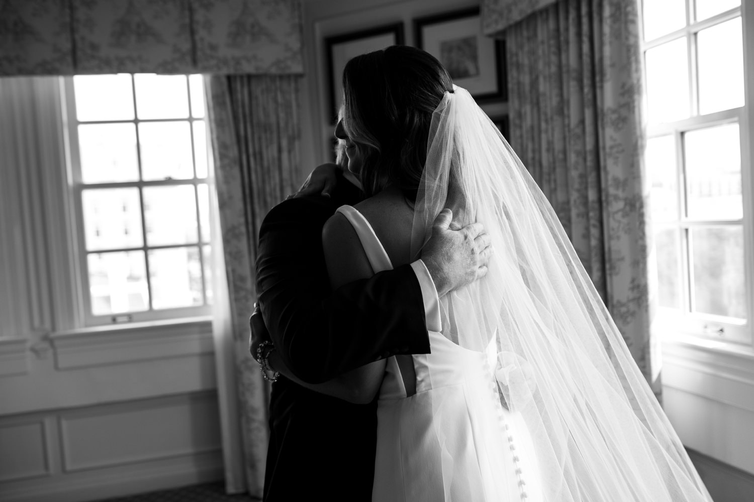 bride hugs dad