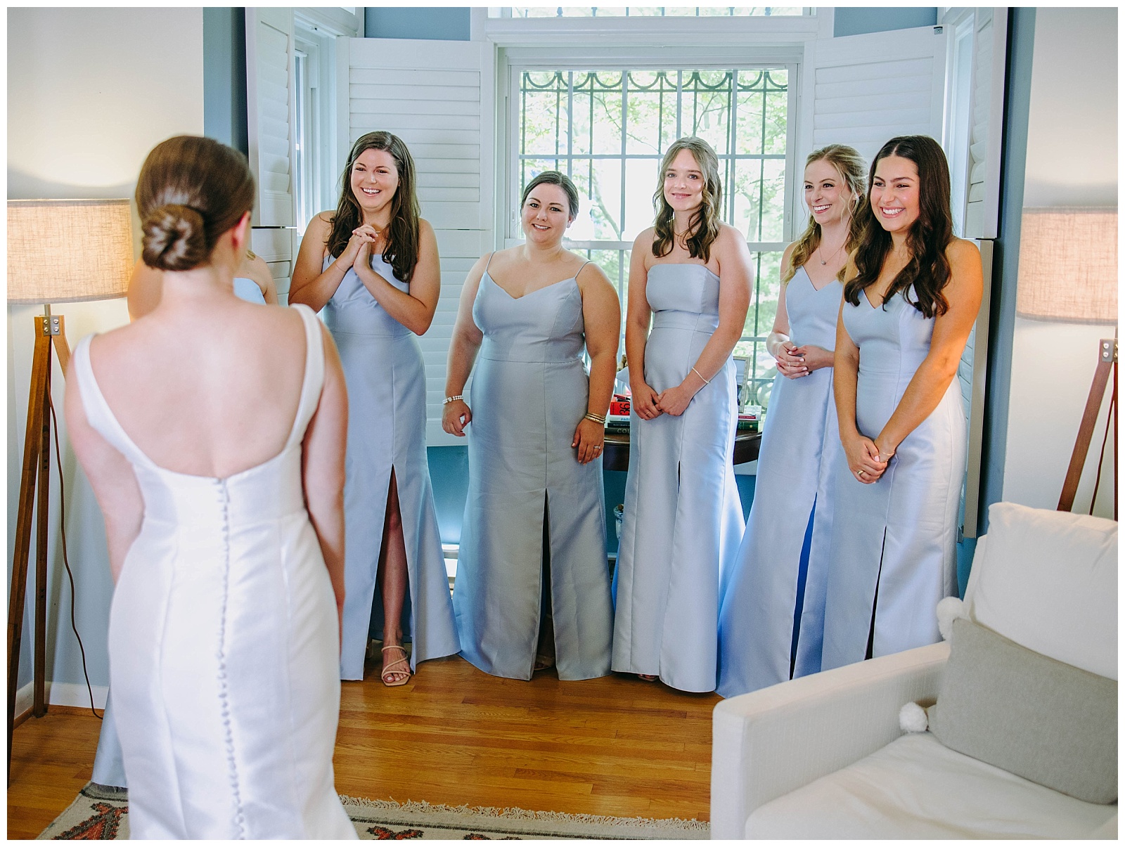 bride first look with bridal party