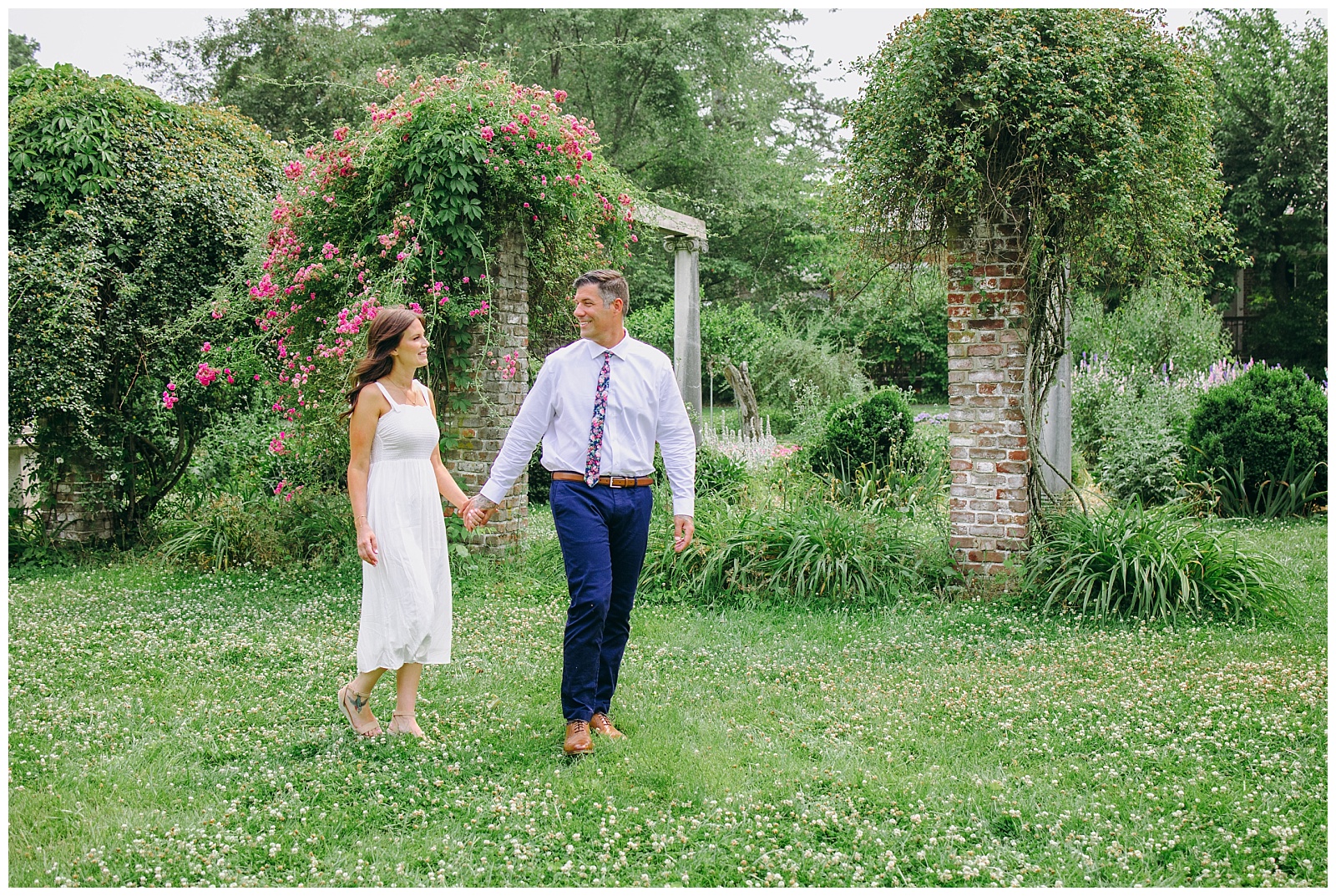 engagement photos at Chatham Manor in Fredericksburg