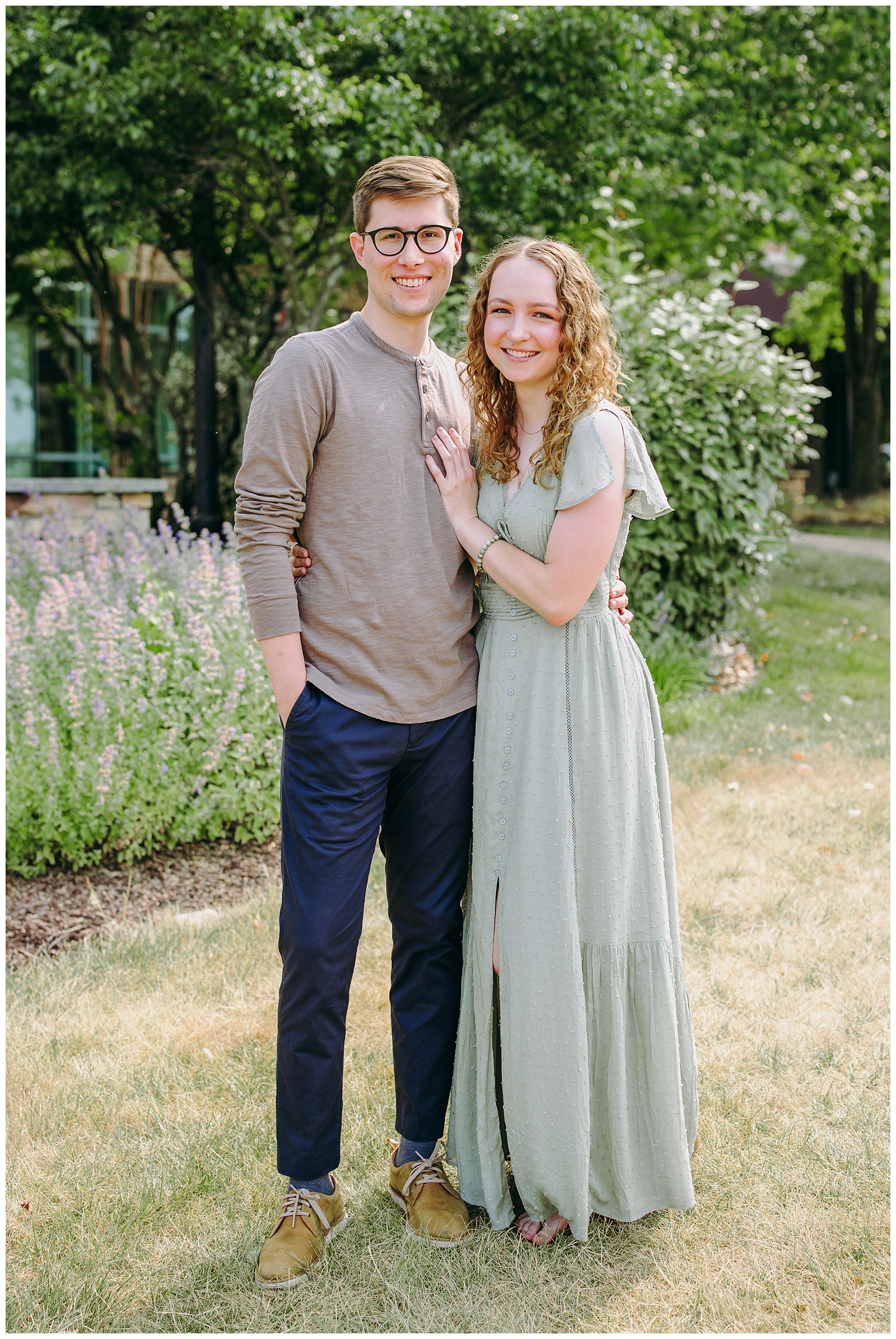 Lansdowne Resort Couples Portraits couple smiling at camera