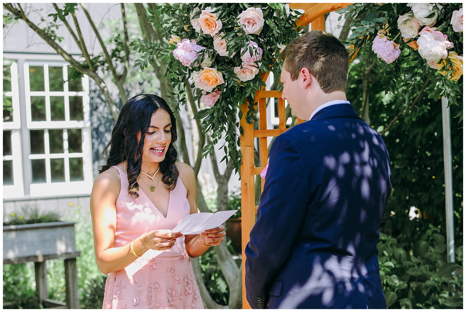 small wedding ceremony in clydes ashburn