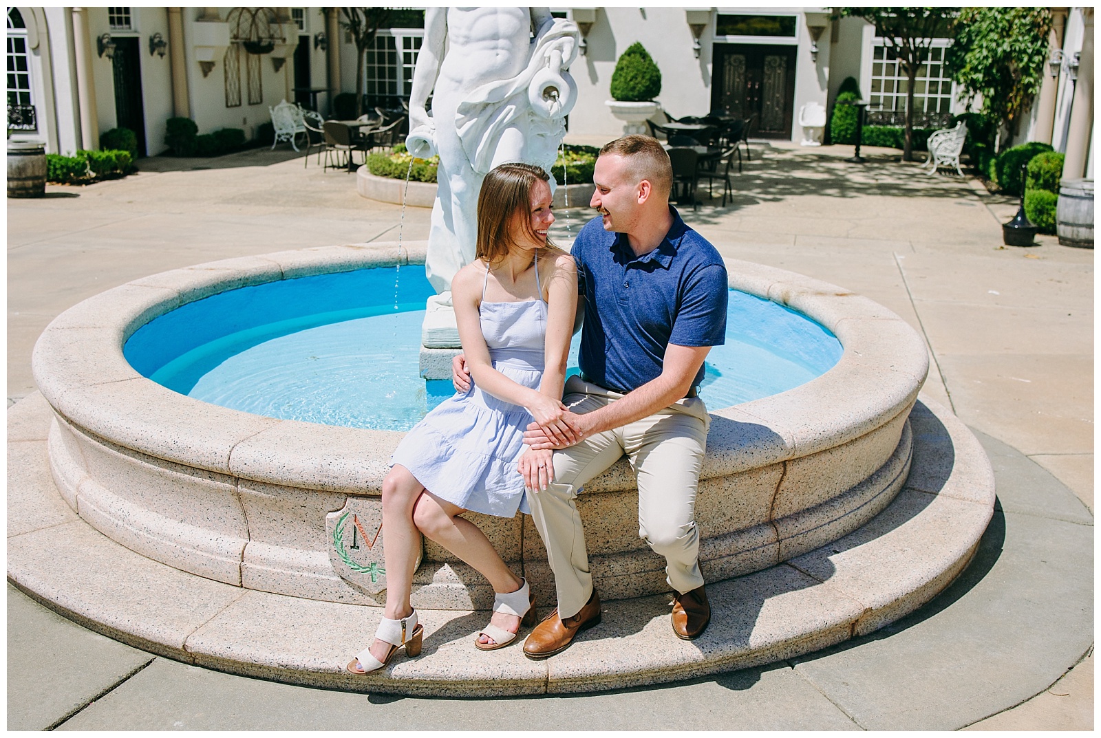 couple at fountain in Morais Vineyard